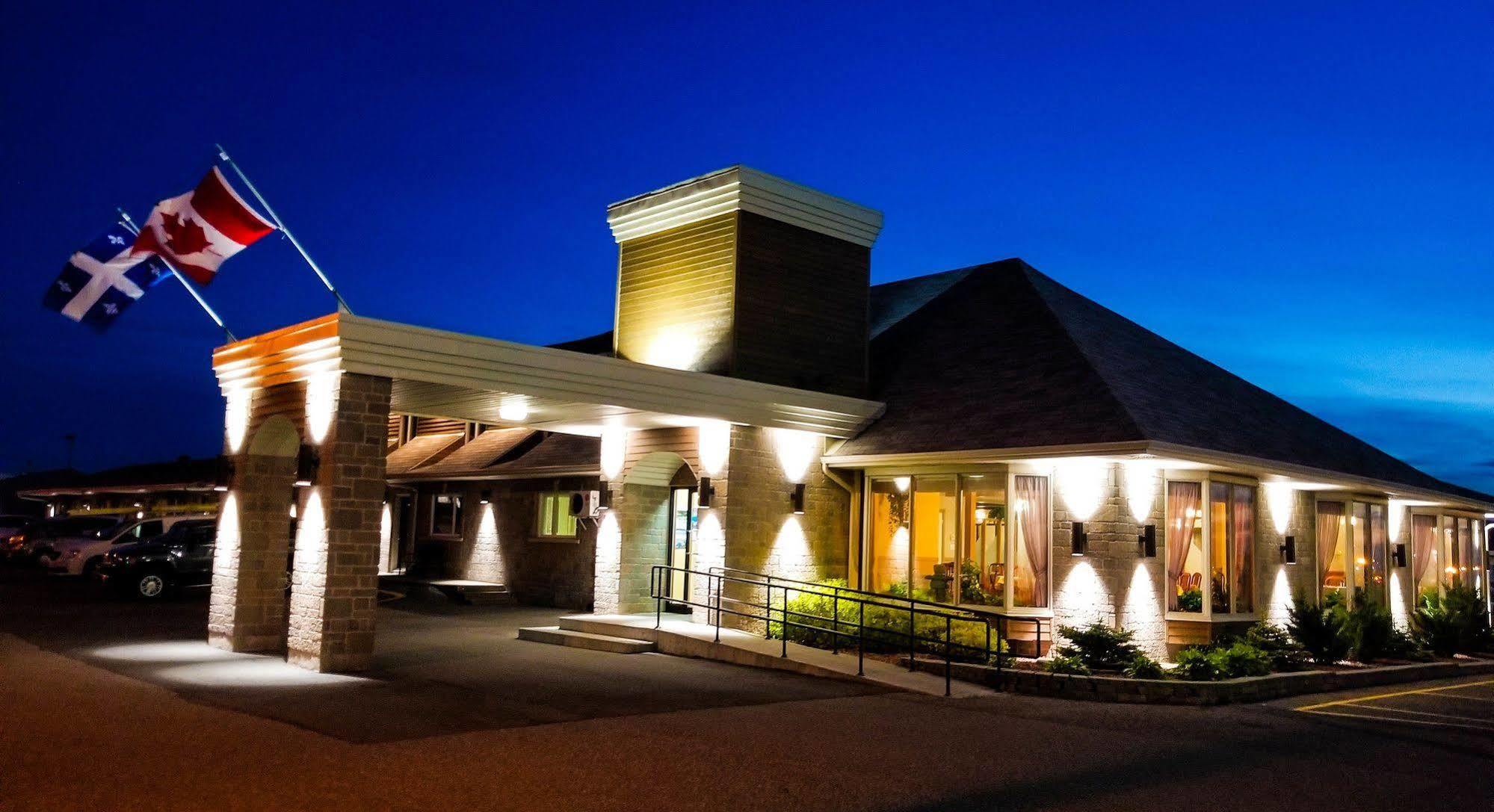 Hotel Motel La Vigie Матан Екстер'єр фото